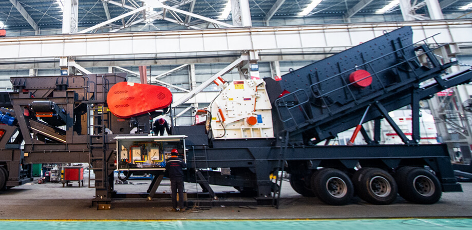 MTF轮胎式移动破碎筛分站