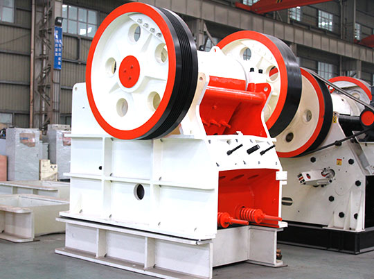 星辉注册：鄂式破碎机鄂板磨损的修复方法